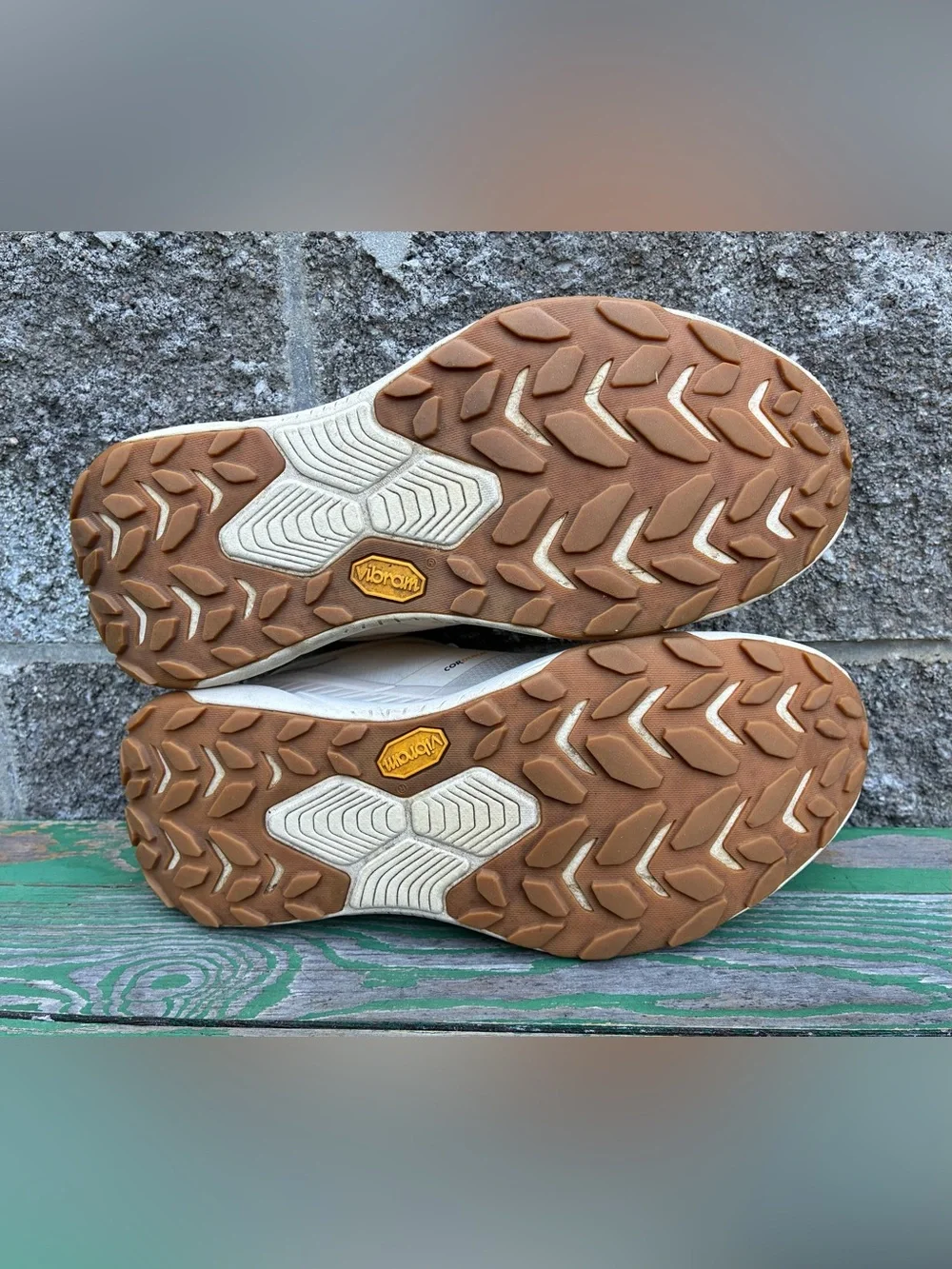 HOKA Womens Transport Running Walking Shoes Sneakers Eggnog Sz 10 B Vibram